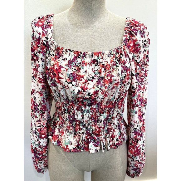 ASTR Floral Smocked Long Sleeve Blouse Size M - Picture 2 of 4